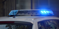 В Невском районе водитель с такой силой сбил подростка, что тот отлетел на припаркованный авто