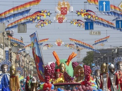 Фото День города 2013: Праздничное шествие на Невском проспекте