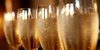 Врач-диетолог озвучила оптимальную норму шампанского на Новый год