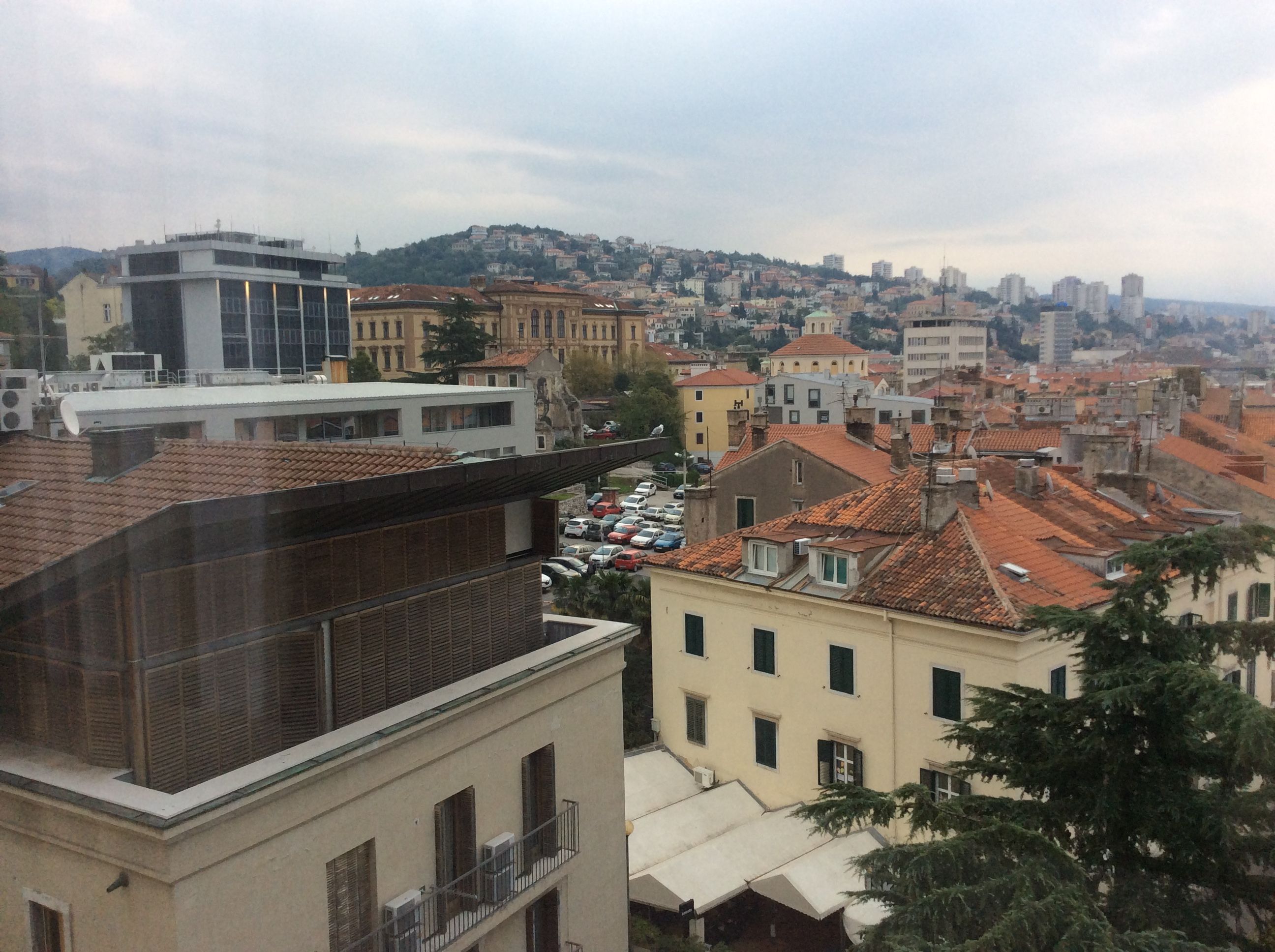 Foto sluga rijeka radno vrijeme 46 Foto sluga rijeka radno vrijeme 7