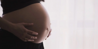 Срок женской беременности в мире в среднем сократился на 2 недели