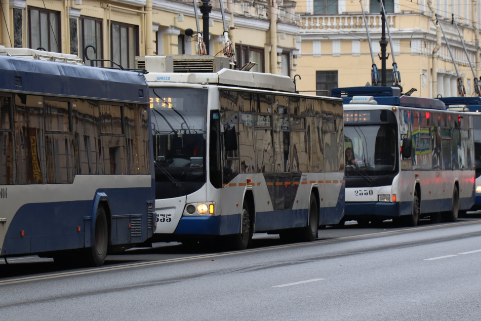 До 8 июня в Петербурге изменятся трассы троллейбусов №12 и №17