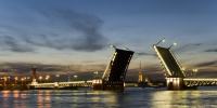 В ночь на 2 апреля в Петербурге разведут 5 мостов 