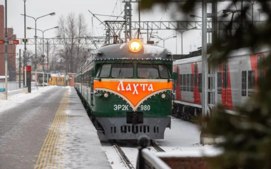 Воссозданный ретропоезд «Лахта» может отправиться по маршруту «Серебряного ожерелья России»