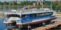 В Петербурге на воду спустили два новых пассажирских катамарана