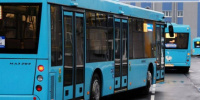 Лазурный автобус влетел в грузовик на Невском путепроводе 