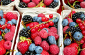 Диетолог рассказала о вреде несезонных ягод и фруктов