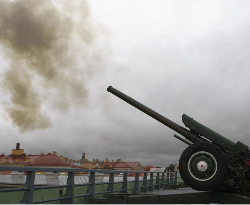 В Петербурге выстрелили с Нарышкина бастиона в честь десятилетия воссоединения с Крымом