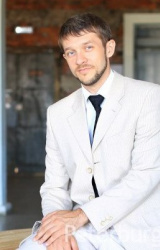  (Aleksandr Hitushenko)