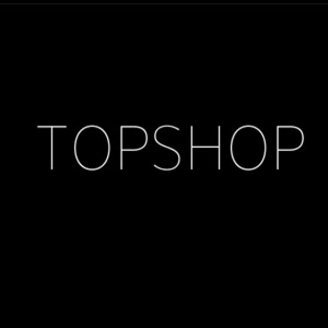 Shop top shopping. Топ шоп. Топ shop. Top shop лого. Topshop вывеска.