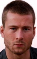 (Glen Powell)
