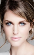  (Amy Huberman)