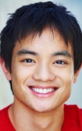  (Osric Chau)