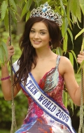  (Amy Jackson)