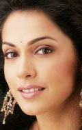  (Isha Koppikar)