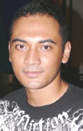  (Ario Bayu)