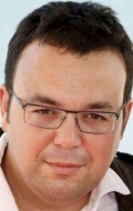  (Gabe Ibáñez)