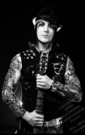 (Synyster Gates)