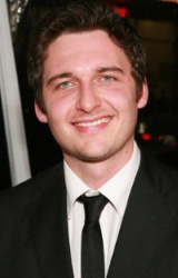  (Toby Leonard Moore)