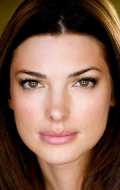  (Aria Pullman)