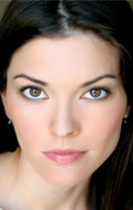  (Alana De La Garza)