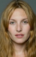  (Josephine de la Baume)