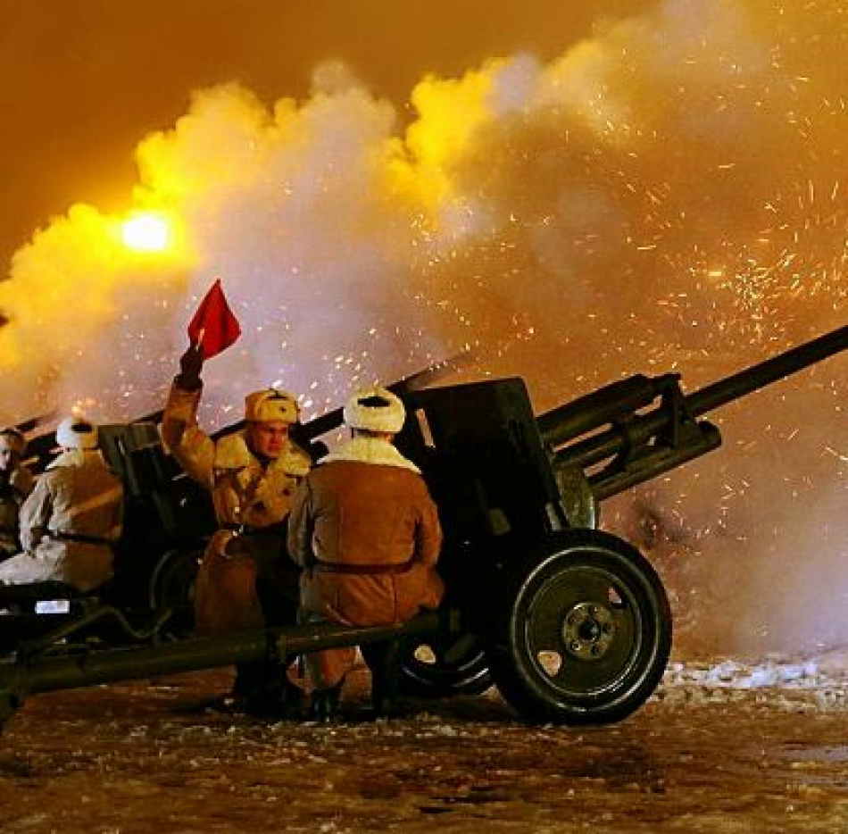 На Марсовом поле воссоздадут салют 1944-го