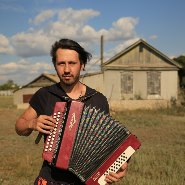 мужчина игорь растеряев гармонь man Igor rasteryaev accordion бесплатно