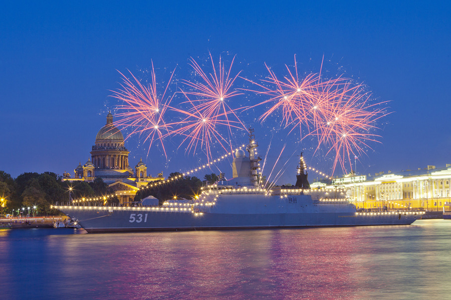 Во сколько салют на вмф в спб 2018 Во сколько салют на вмф в спб 2018