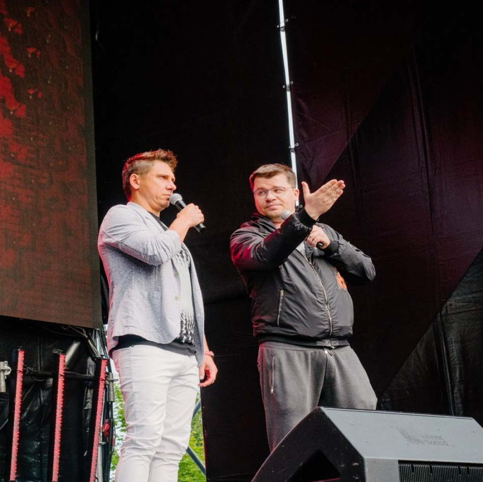 На VK Fest выступят известные комики