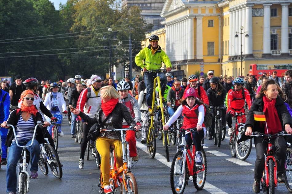 В Петербурге начинает круглосуточную работу городская сеть велопроката