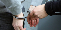 В Пулково задержали исламиста, который обманом хотел вывезти девушку в Египет В Пулково задержали исламиста, который обманом хотел вывезти девушку в Египет
