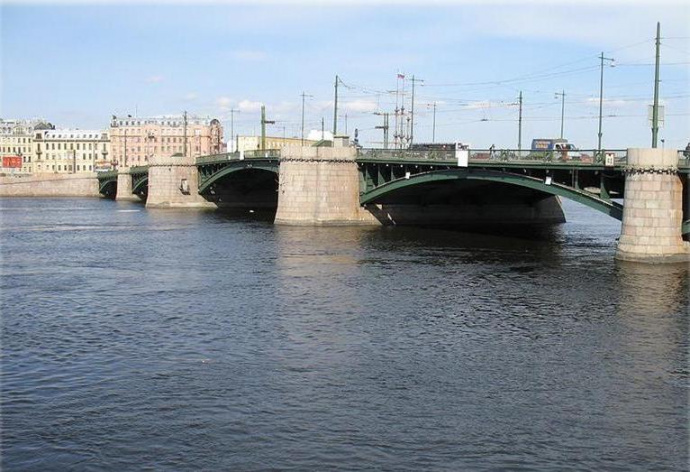 Одобрен проект капремонта Биржевого моста
