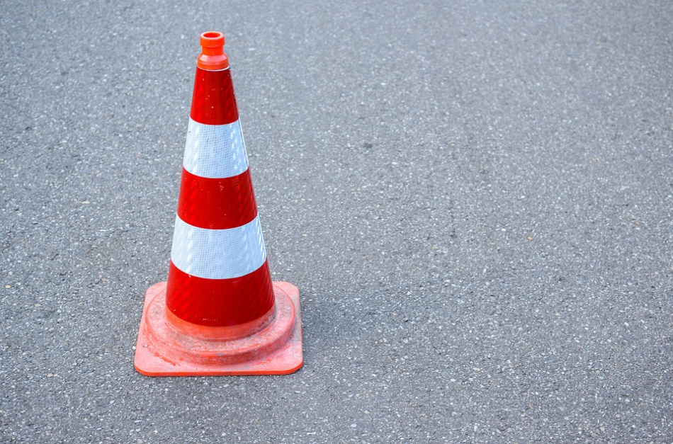 Альтернативные маршруты в помощь: водителей предупредили о перекрытии съезда на развязке КАД с Пулковским шоссе
