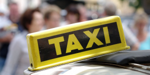 На Решетникова водитель такси в алкогольном опьянении столкнулся с троллейбусом 