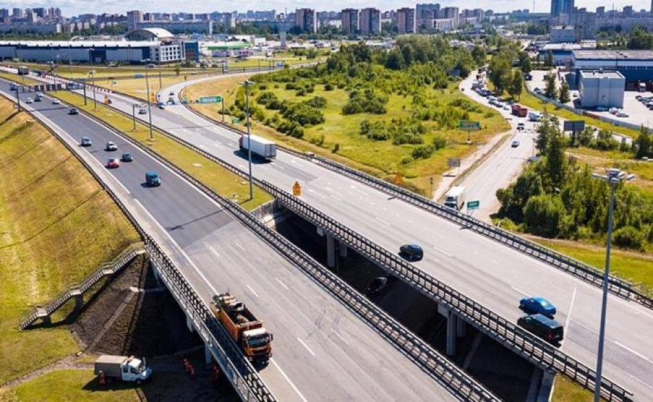Менее 65% дорог Петербурга соответствуют нормативам