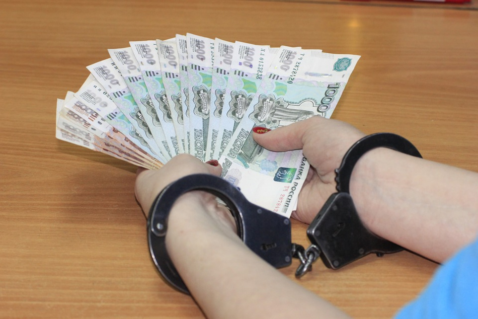 Заглавы службы судебных приставов Петербурга задержали во Пскове