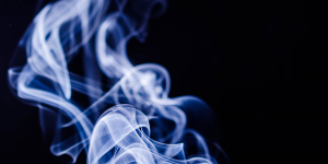 Нарколог рассказал о «попкорновой болезни» у курильщиков вейпов 