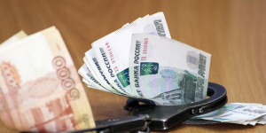 Жительницу Татарстана наказали за обман петербургской пенсионерки на крупную сумму денег