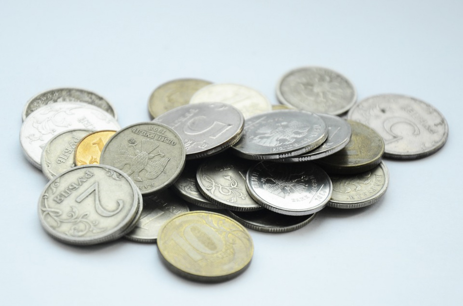 Экономист: увеличение ключевой ставки ЦБ вернёт доллар за 74-76 рублей