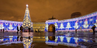 Расходы на украшение Петербурга к Новому году сократят вдвое