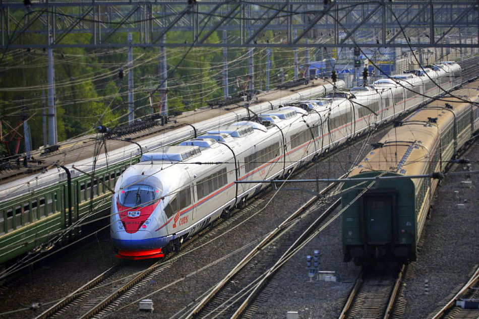 С середины сентября изменится расписание поездов «Сапсан» и «Невский экспресс» 