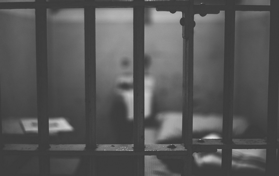 Бывшего преподавателя одного из петербургских вузов отправили в СИЗО из-за насилия над ребёнком