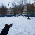 Сезонная хоккейная площадка на Композиторов 11