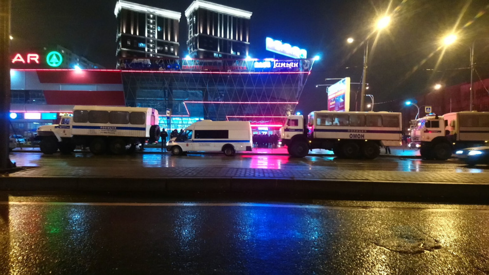 Полиция Петербурга начала проверку после стихийной забастовки сотрудников Spar