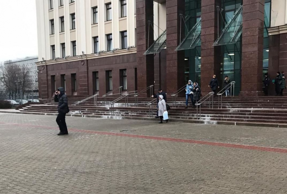 18 тысяч петербуржцев выгнали на улицу лжеминёры во вторник