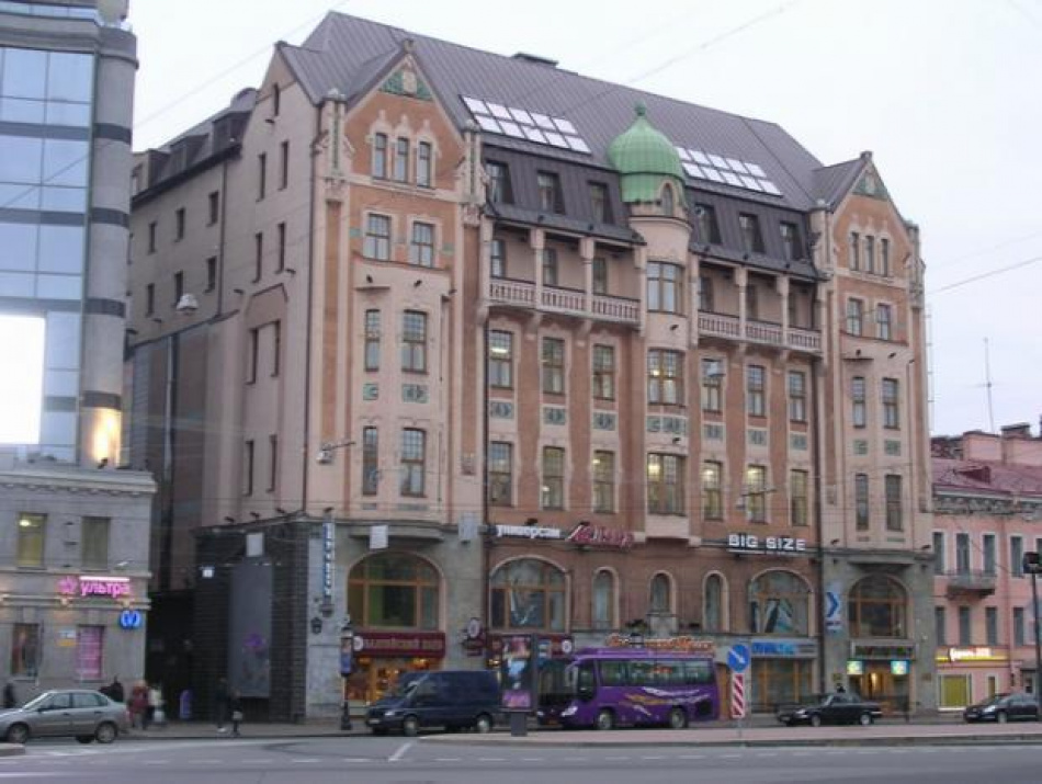 В Петербурге реконструируют «Владимирский пассаж»