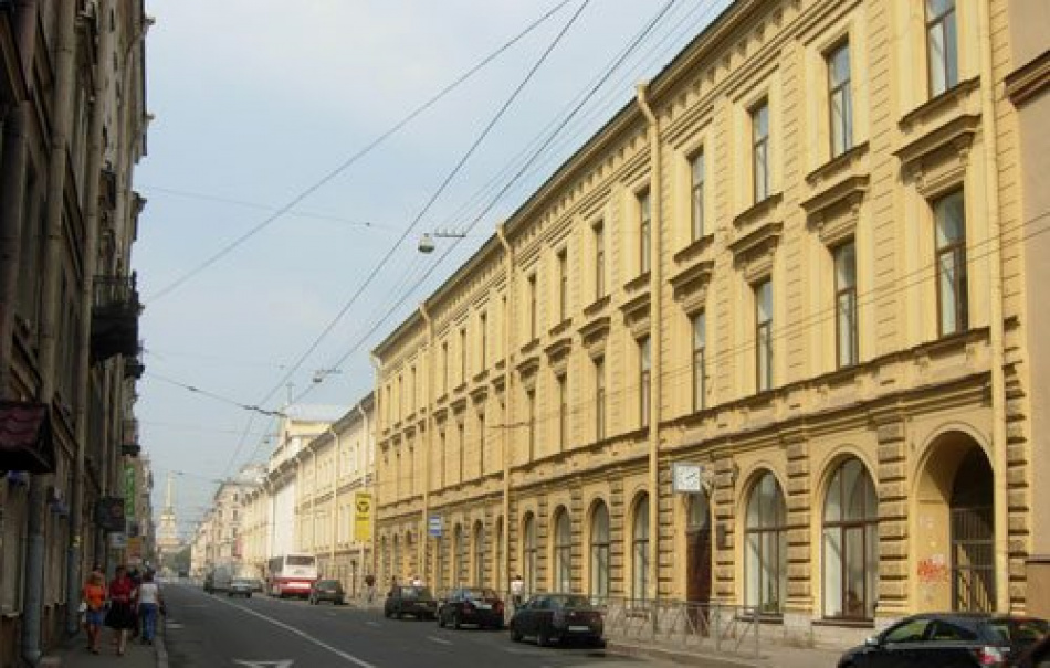 В Петербурге отремонтируют одну из старейших школ
