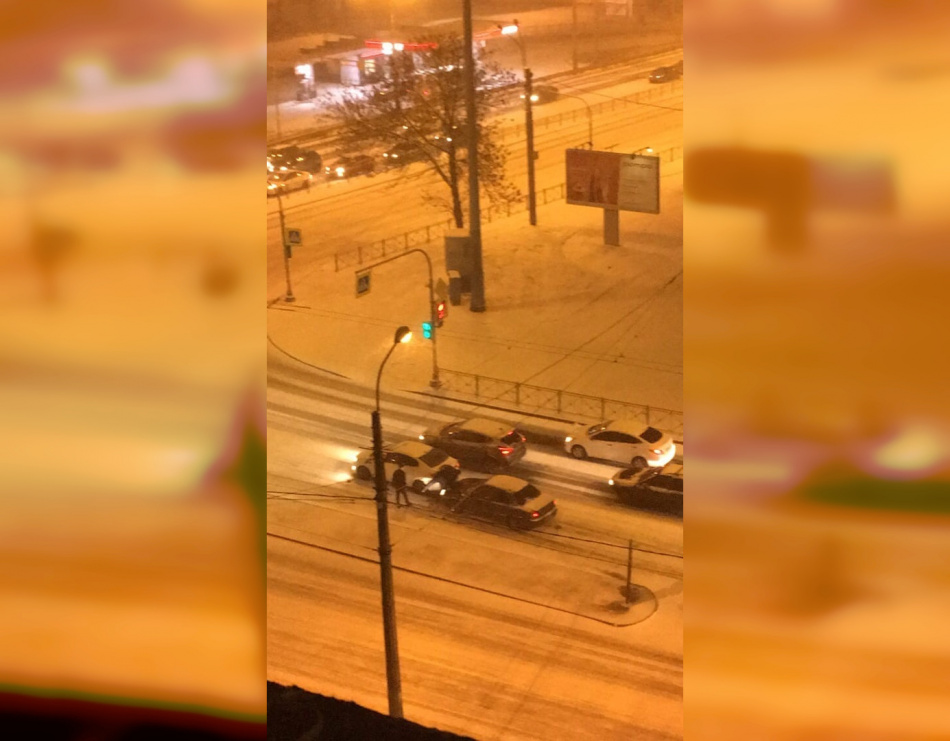 Очередное ДТП произошло из-за метели в Калининском районе
