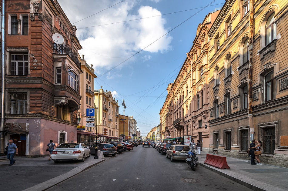 После введения в центре Петербурга платной парковки количество ДТП сократилось на четверть